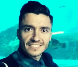 Yo en el acuario de Sevilla.